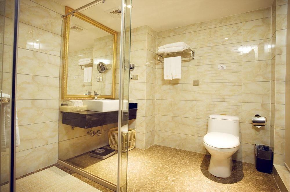 Guilin Golden Crown International Hotel Экстерьер фото