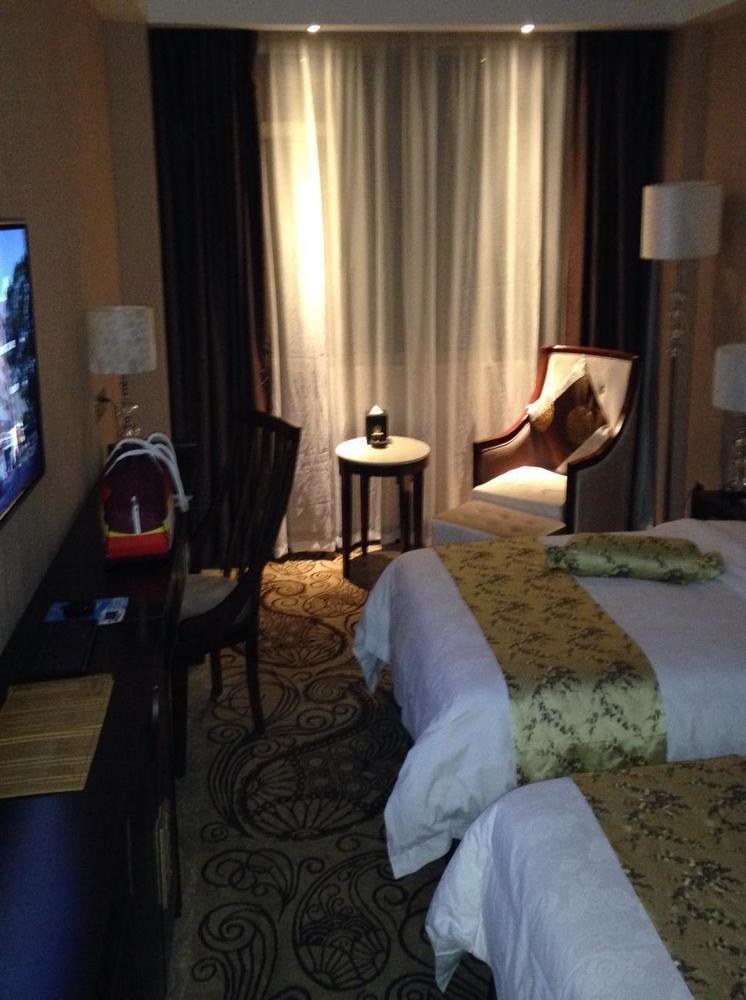 Guilin Golden Crown International Hotel Экстерьер фото